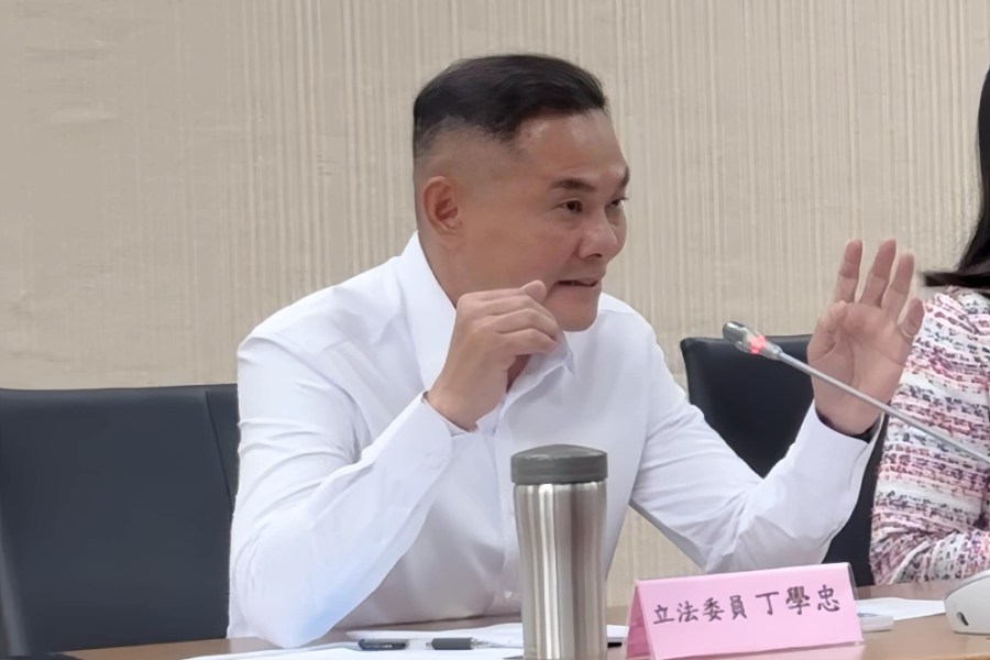 丁學忠心繫公糧價未漲 陳駿季憂:種植面積若增私糧價跌 194 國民黨新科立委丁學忠。