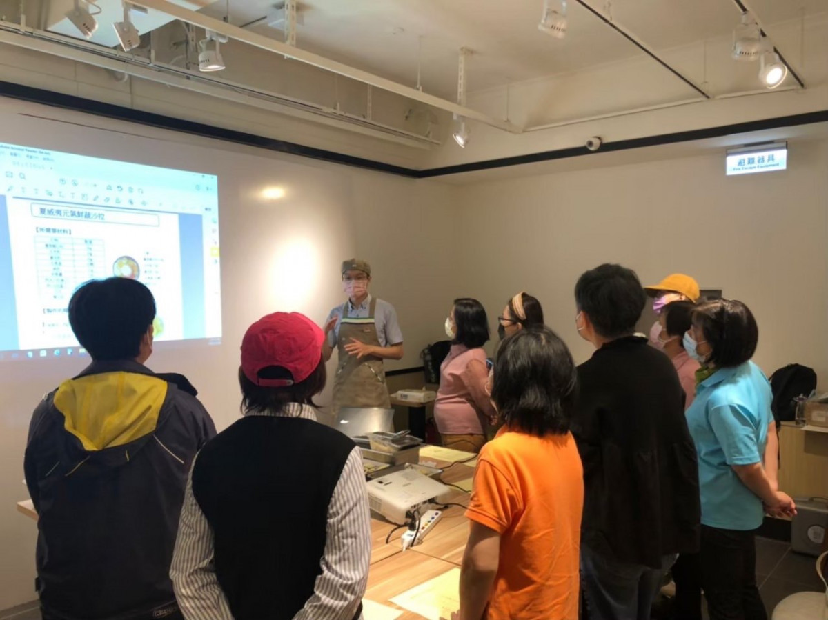 5050壯世代就業網絡合作補助要點,提案內容可規劃辦理中高齡職場見習體驗活動。