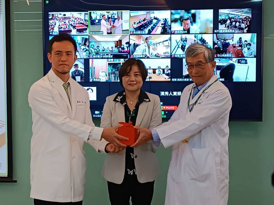 彰化秀傳紀念醫院院長交接 新任院長馬旭:未來朝醫學中心邁進