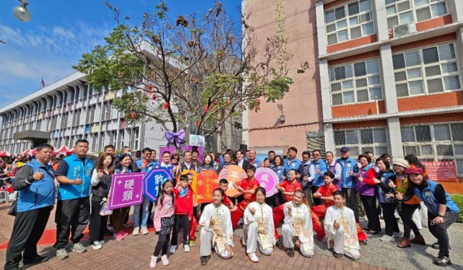 崇天敬地!平鎮辦理客庄市集尞天穿暨種下平安樹活動