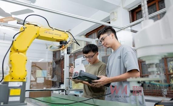 蟬聯2024企業最愛中南部大學第一! 東海大學祭出高額獎學金搶前標生
