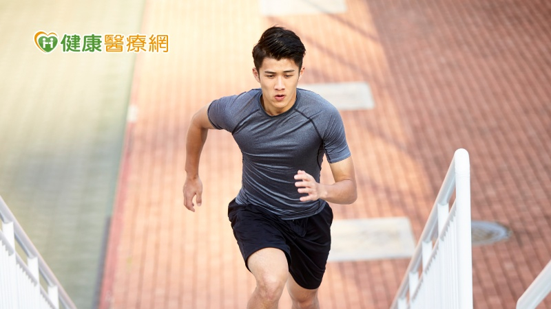 擠不出時間運動　「周末戰士」剷除腹肉上吧！