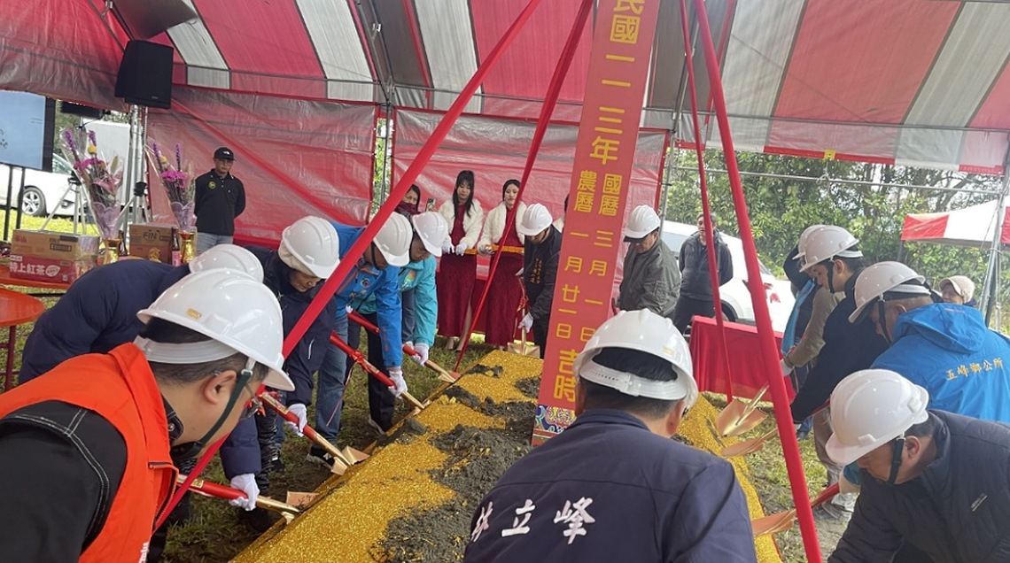 解決墓地不足問題      五峰鄉大隘第1公墓納骨牆今開工