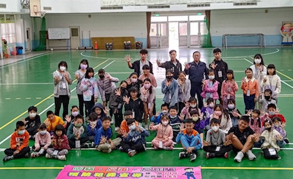 入偏鄉小學宣導反詐 朴子警分局提昇青少年「識詐觀念」