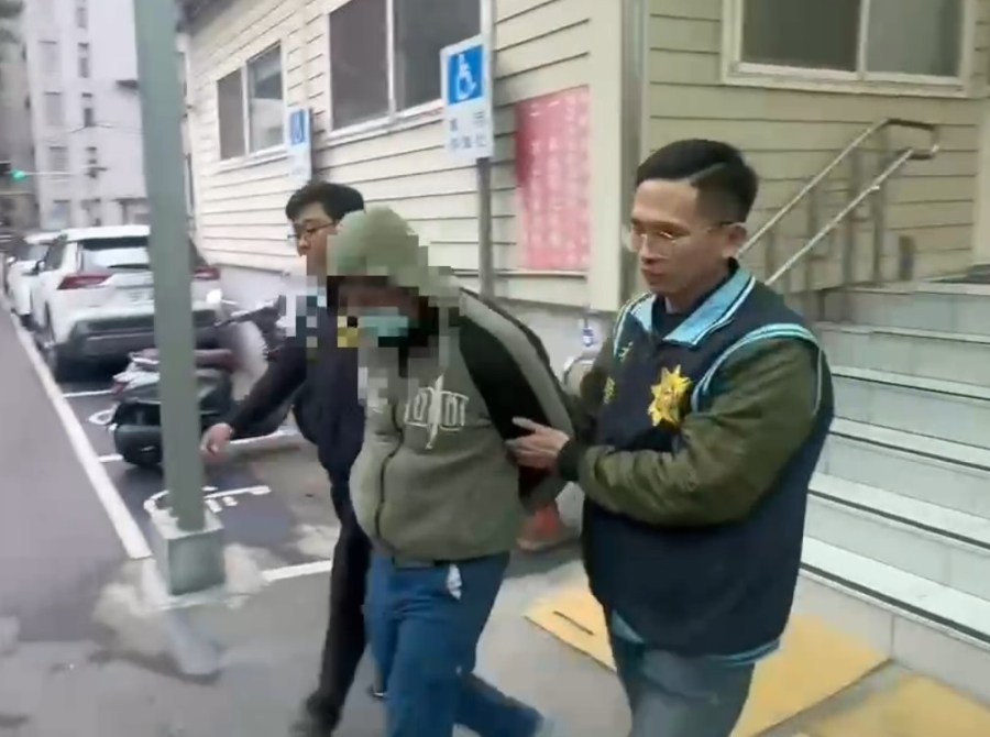 木工男自學改槍製毒 廠房貼滿平安符警攻堅被逮 216 cnews204240302a04jpg