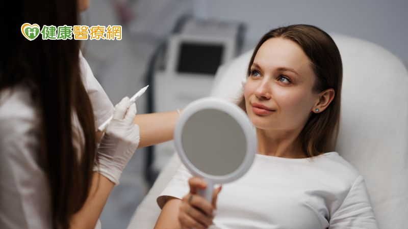 為什麼動物容貌不會變老而人類會? 醫師:因為人類有表情