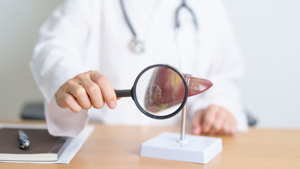 脂肪肝、肝硬化都是「吃出來的」? 營養師公布「5大傷肝食物」:這些宵夜通通上榜