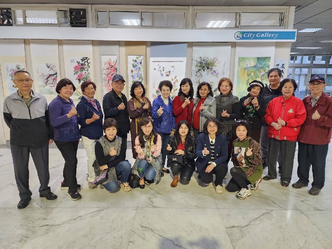 「如沐春風 嚴美瑛師生聯展」在嘉義市政府大廳展出
