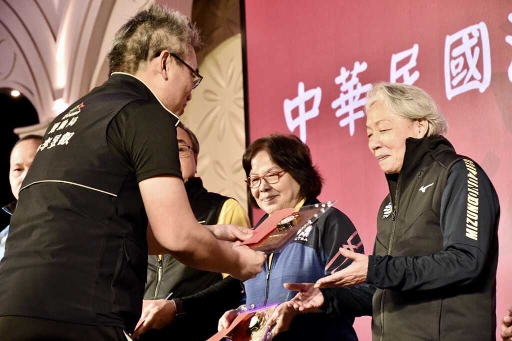▲感謝裁判與工作人員,提供完善優質的賽事與環境。(台中市政府提供)