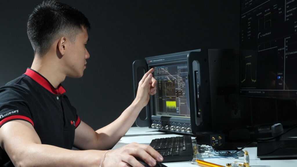 Keysight_E7515W