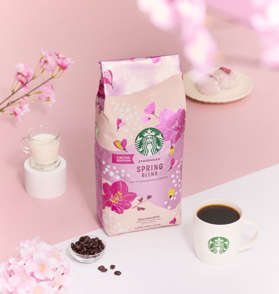 想要同時享受現磨咖啡豆的風味，嘗試透過不同調製方式，為每一杯咖啡注入獨一無二的個性，就不能錯過一年一度回歸的「星巴克®春季限定咖啡豆」！星巴克®春季限定咖啡豆為「好市多」限定產品，即日起可至賣場選購。