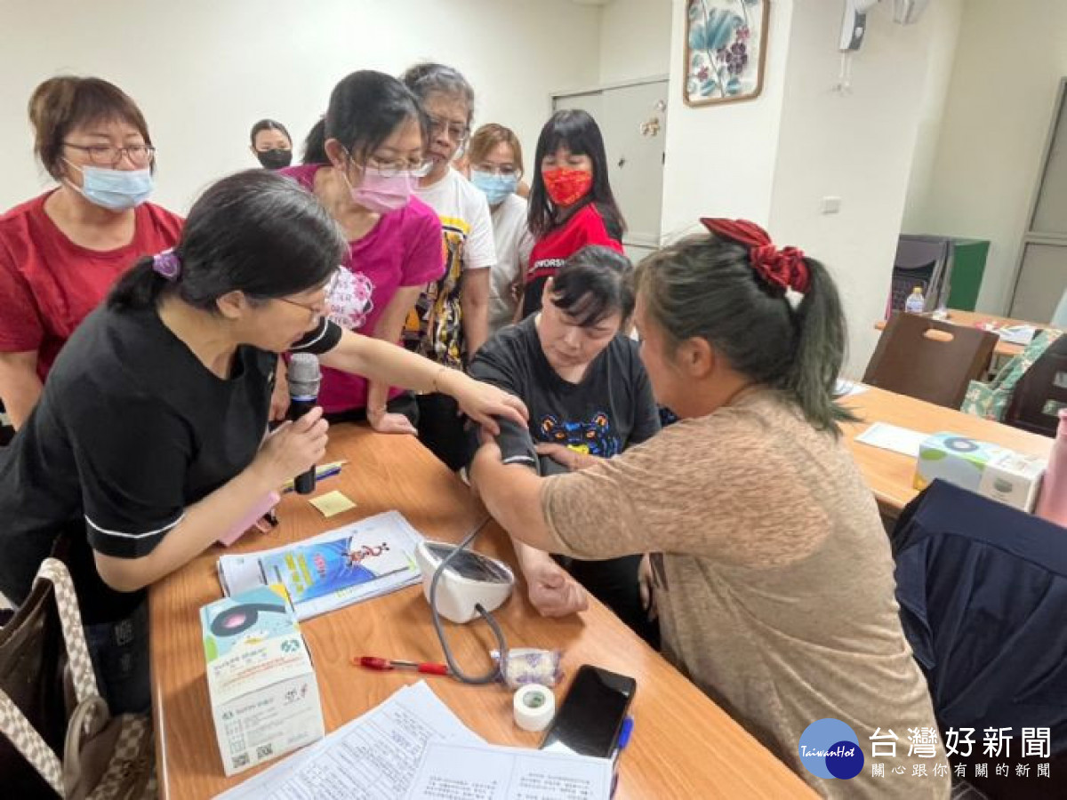 桃園市政府就業職訓服務處持續推動照顧服務員訓練。<br /><br />