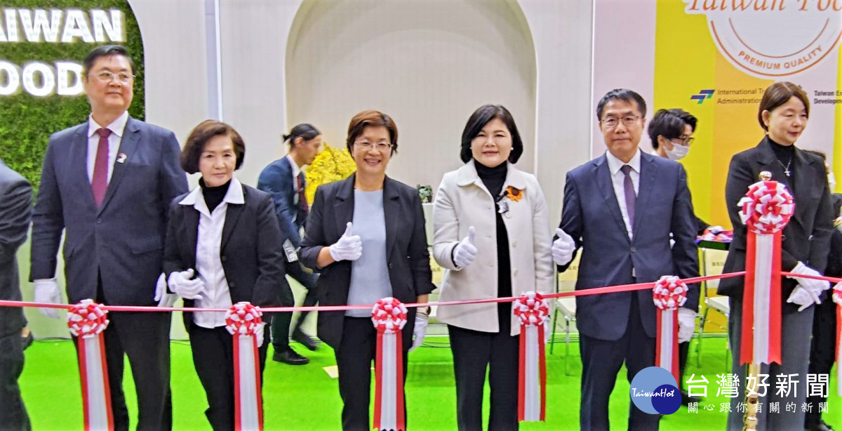 東京食品展縣長剪綵。圖/彰化縣政府提供