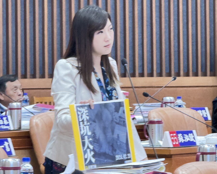 圖/新北市議員陳乃瑜轟,侯友宜的雙倍奉還,根本就是雙倍斷線,總統大選已經結束了,農曆年假也結束了,呼籲市府真的要收心了!(新北市議員陳乃瑜提供)
