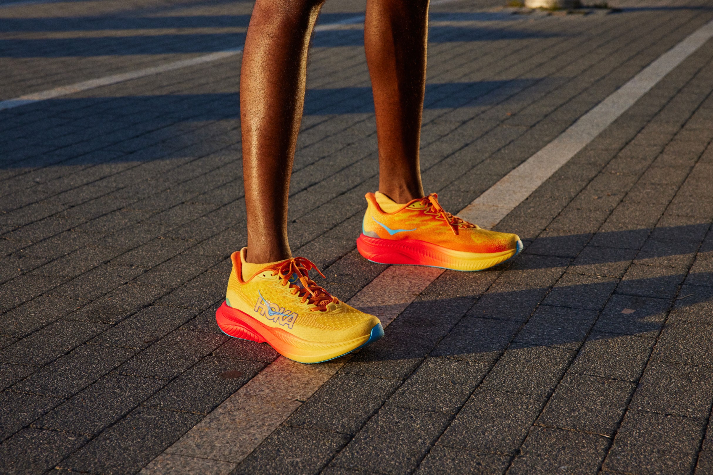 OKA-Mach-6專為競速需求量身設計,搭載全新SCF超臨界泡棉中底科技打造高回彈腳感