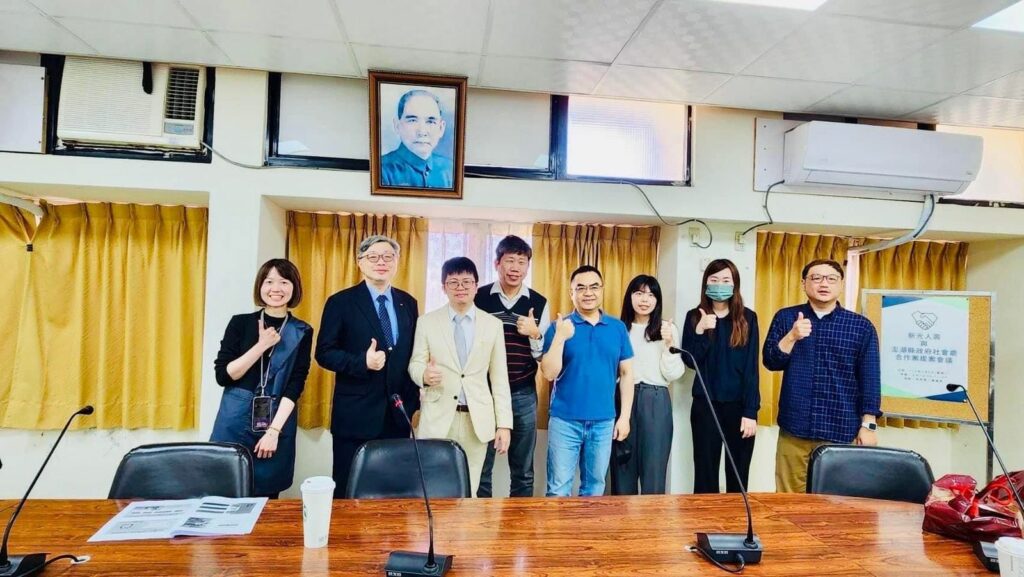 廖晨旭副總經理帶隊以「新澎共融,共創未來」為題,提出永續聚寶盆、金融防詐與財富守護三案。圖/澎湖縣政府社會處