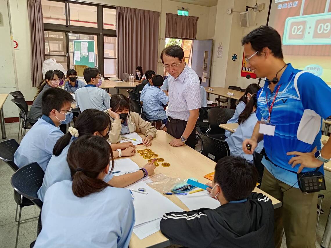 漾新聞|高師大前往仁武高中 Fun手x Fun心學數學