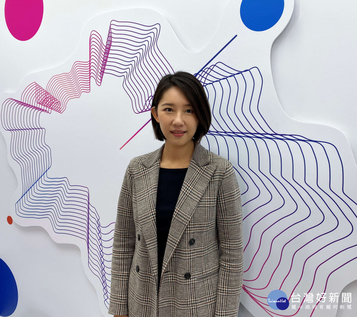 台中市立美術館新上任館長賴依欣