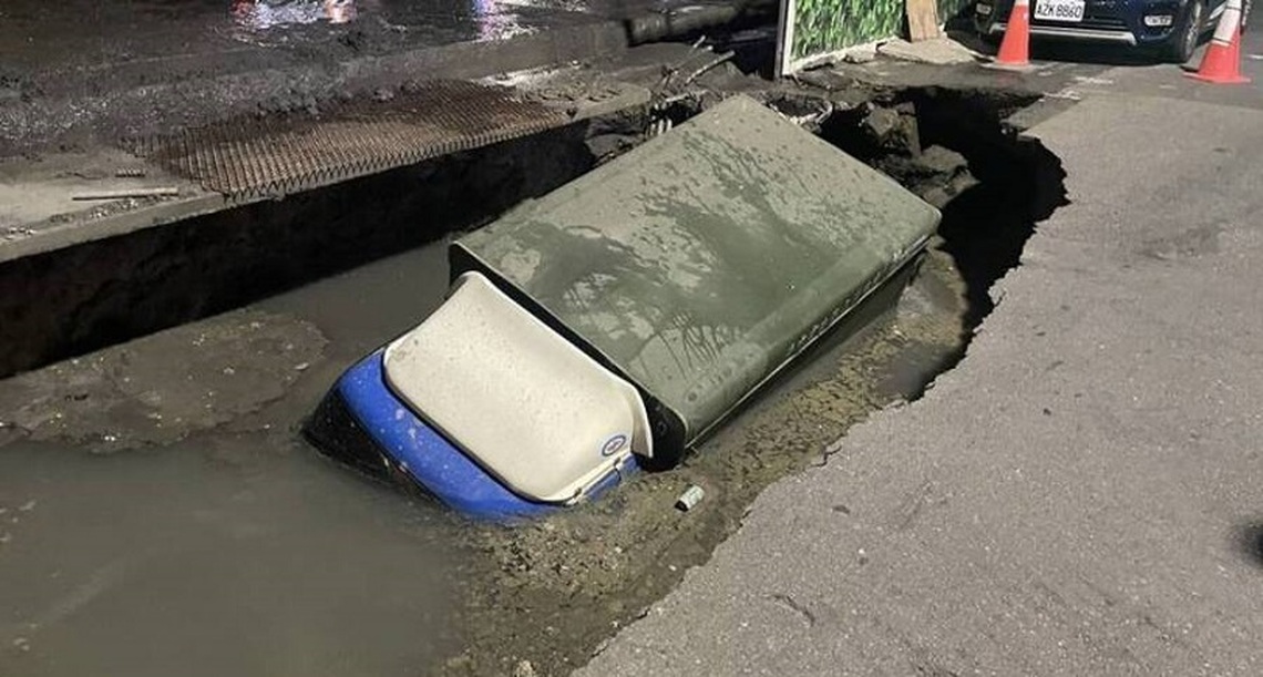 台南中西區販厝工地土牆崩塌貨車落坑