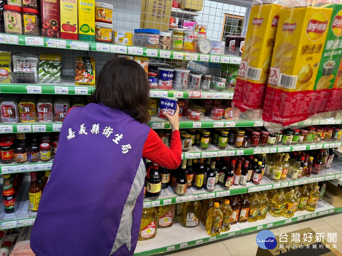 嘉義縣追查問題辣椒粉分別流入2家食品業者及2家食品販售業者，啟動稽查將違規產品立即下架封存，並責令業者回收問題產品／嘉義縣府提供