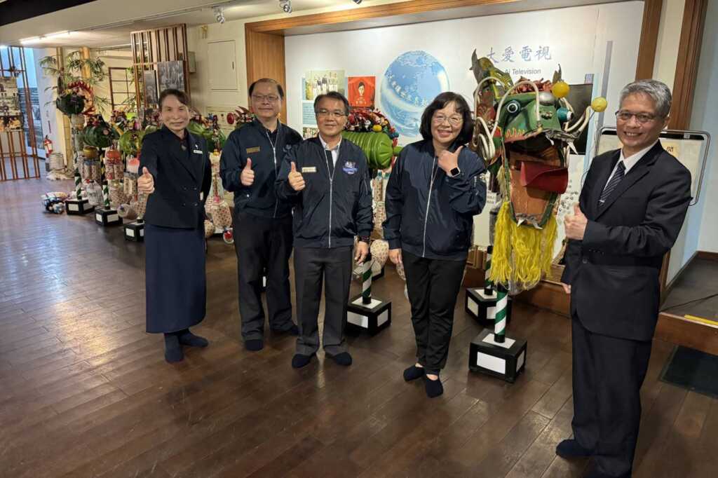 ▲第三屆「彰化縣市盃環保防災電競賽」在慈濟彰化靜思堂舉行,彰化縣政府秘書長陳逸玲、教育處長蔡金田等人出席活動。(慈濟基金會提供)