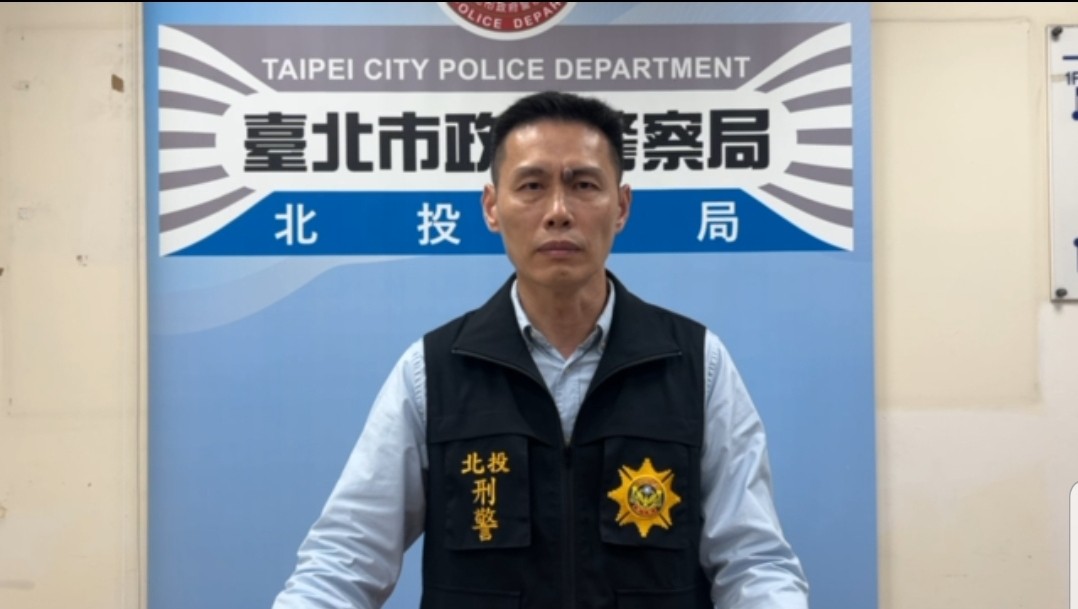 北投分局偵查隊長許文鋒說明案情。(記者宋紹誠翻攝)