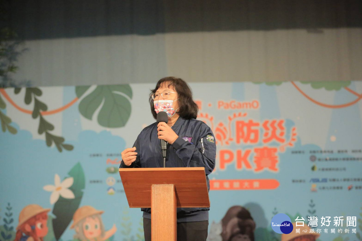 出席與會的彰化縣政府秘書長陳逸玲致詞感謝慈濟長期投入節能減碳、地球永續的努力。圖/慈濟基金會提供