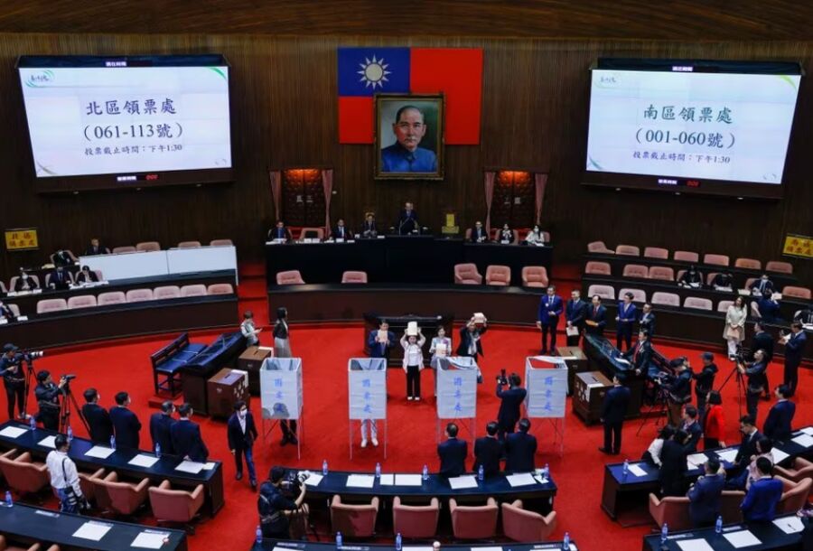 圖/立法院有司法、監察、考試三院的人事同意權,等於掌握五分之三的中央政府。(圖/翻攝自網路)