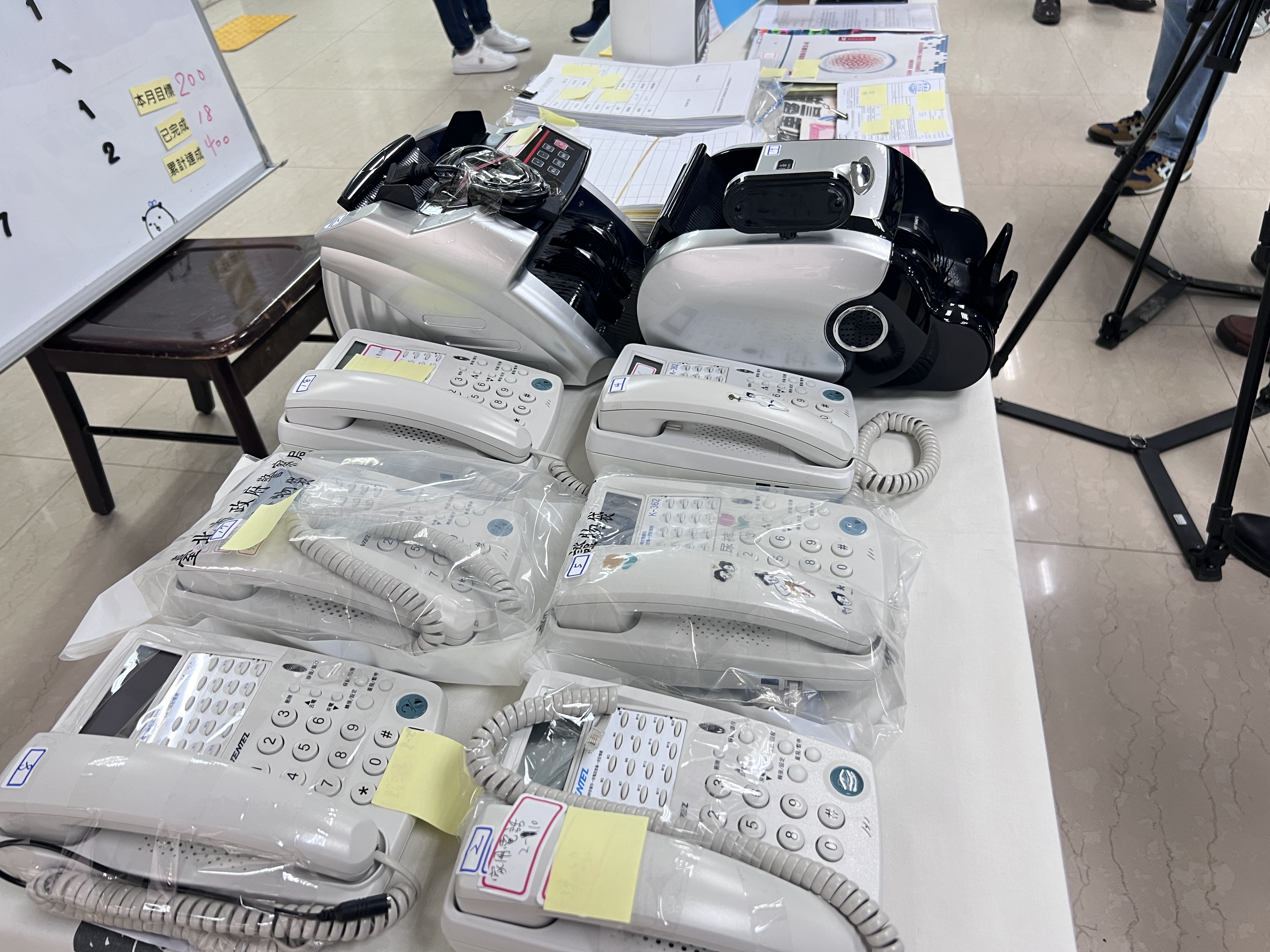 警方查扣大批證物(三 )。(圖/刑事警察局提供)