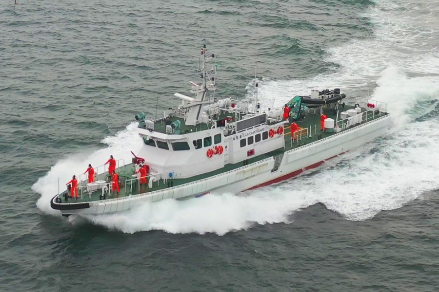 陸漁船變身「鐵刺蝟」撞毀海巡艇 船東賠錢換船長免囚 192 陸漁船變身「鐵刺蝟」撞毀海巡艇 船東賠錢換船長免囚 191