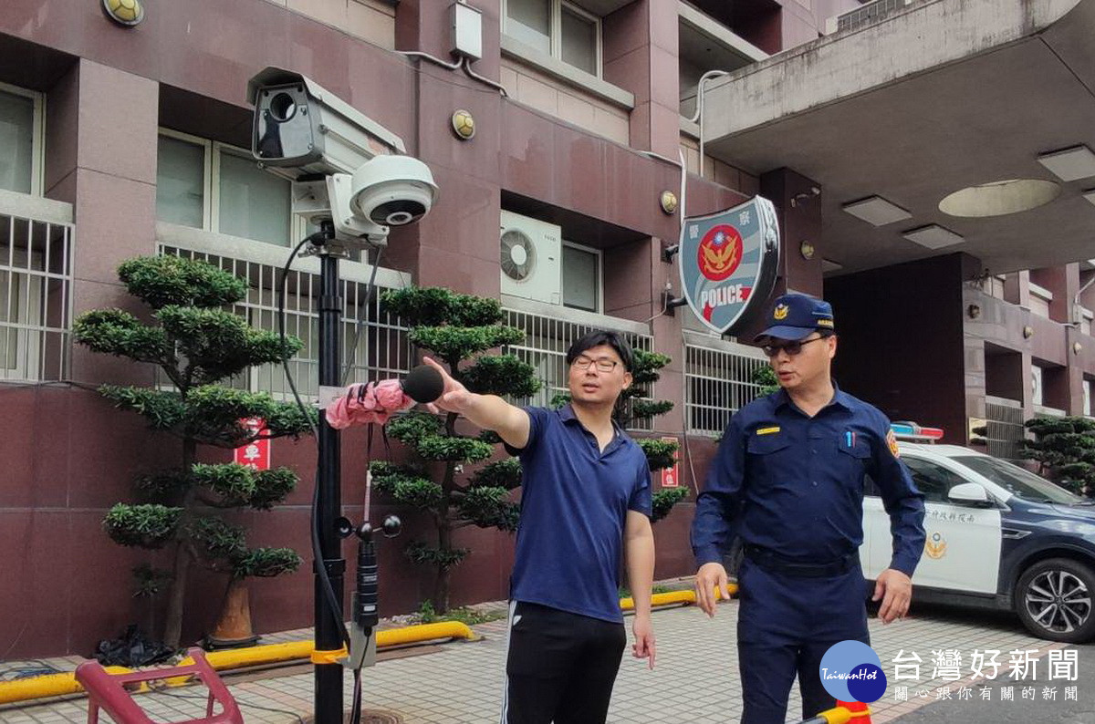 南投分局與環保局聯合執行噪音車輛取締。（南投分局提供）