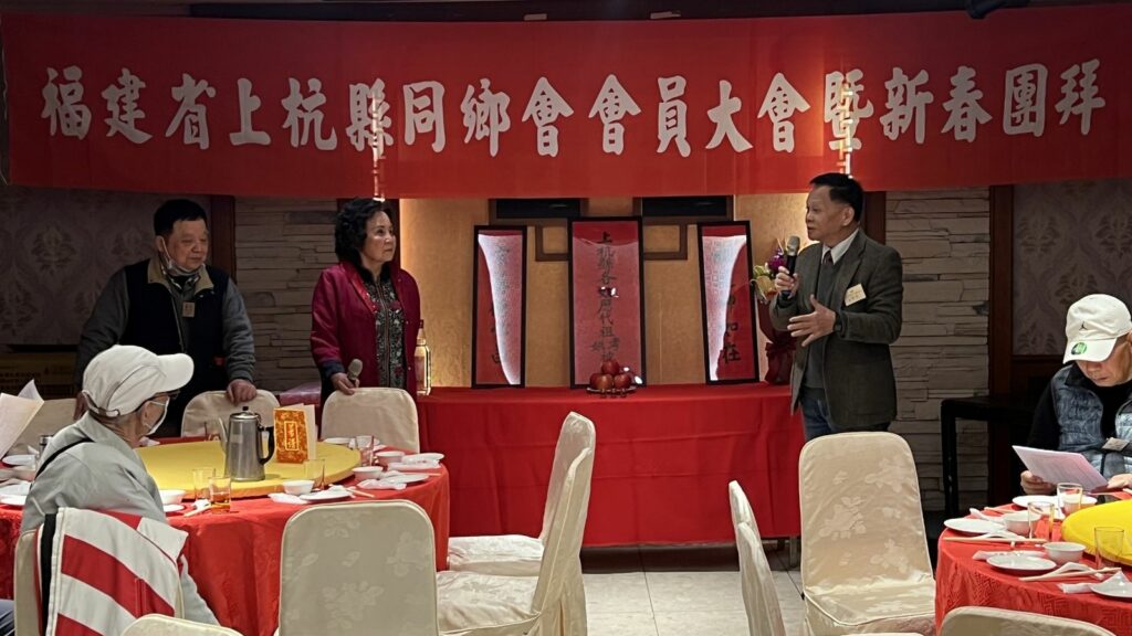 由丘茂九鄉長進行會務報告(記者林志毅拍攝)