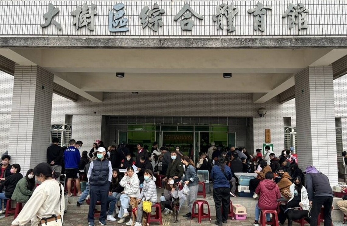 高市偏鄉巡迴犬貓絕育列車今啟動   首場活動於大樹區綜合體育館舉辦