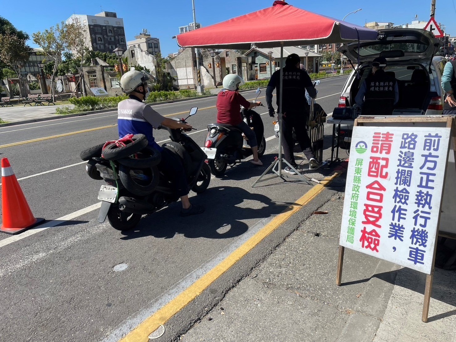▲針對移動污染源加強烏賊車查核(圖: 黃婉柔 翻攝))