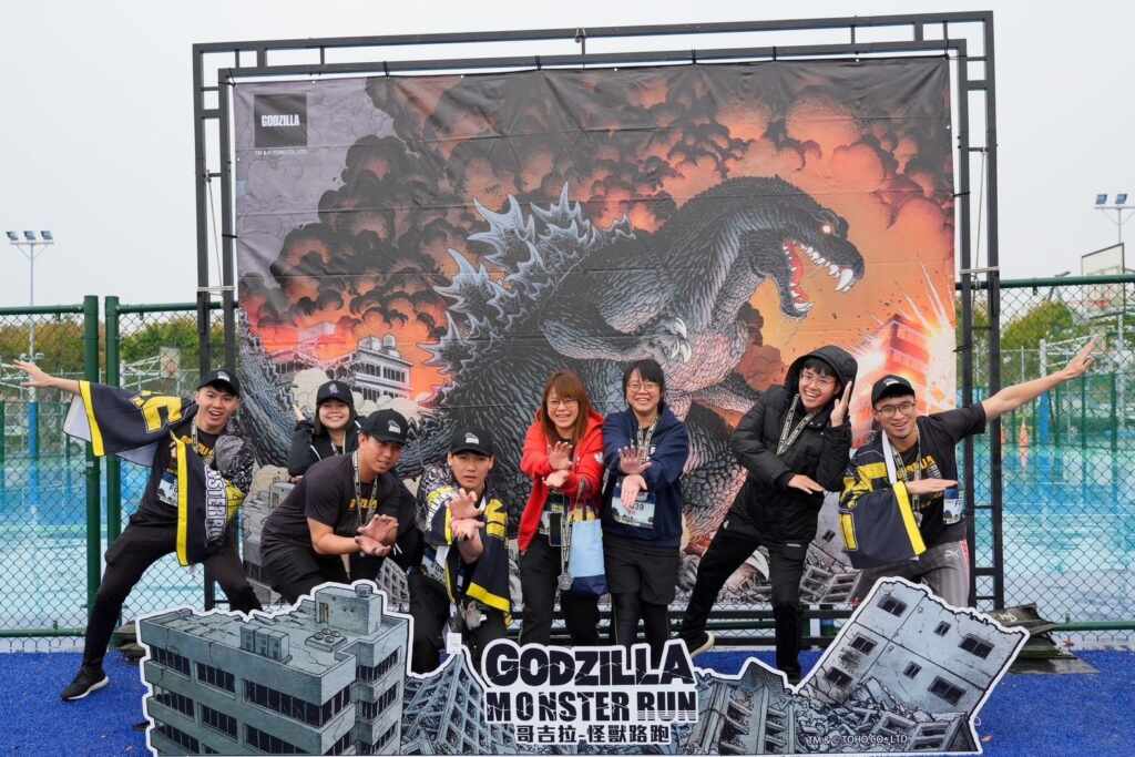 ▲超霸氣「哥吉拉路跑」，中市運動局： 1.2萬跑者湧入台中中央球場。（運動局提供）
