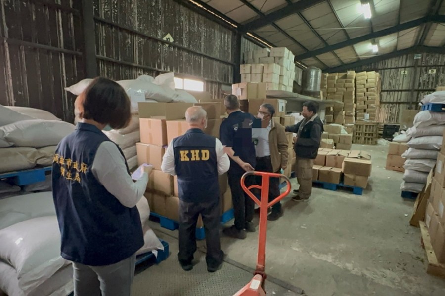 用人頭成立10公司進口蘇丹紅製品 主嫌等交保雄檢將抗告 212 用人頭成立10公司進口蘇丹紅製品 主嫌等交保雄檢將抗告 211
