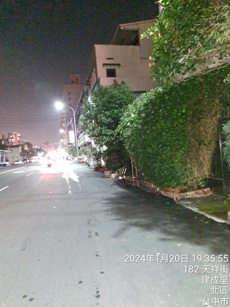 台中,北區,公車站牌,樹叢,踢皮球