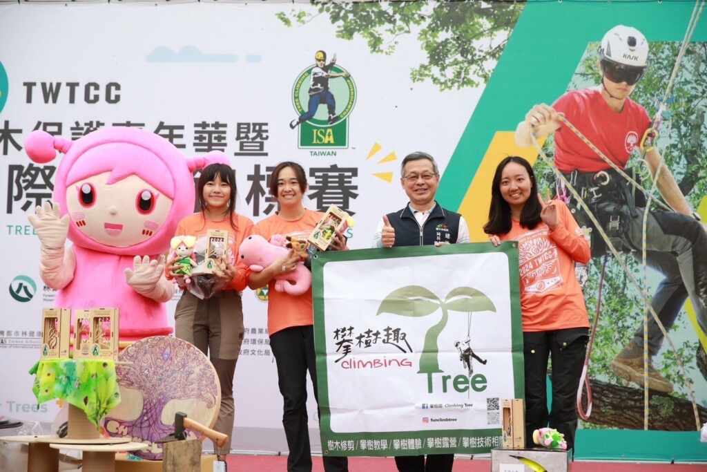 ▲ 大師挑戰賽-女子組獲獎合影。(台中市政府提供)