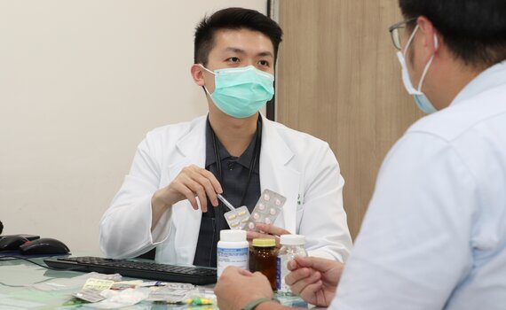5旬男吃感冒藥起嚴重紅疹   藥物嚴重過敏竟另有其因