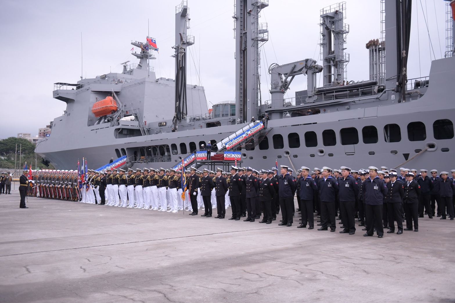 花蓮歡迎海軍敦睦艦隊!縣長贈慰問金 開放參觀時間3/12至13日