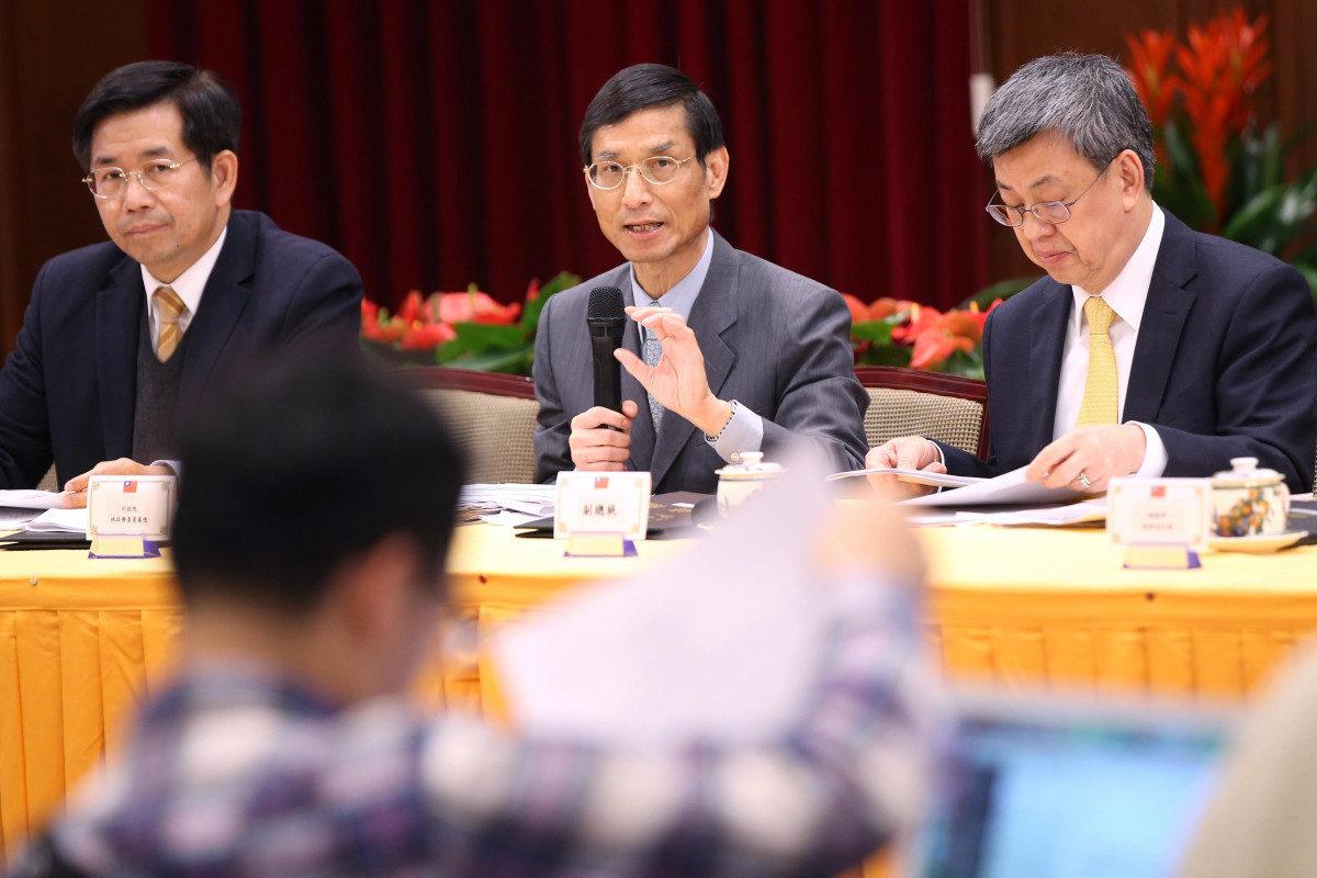 行政院政務委員林萬億（中）（圖／資料照片，圖源：總統府Flickr）
