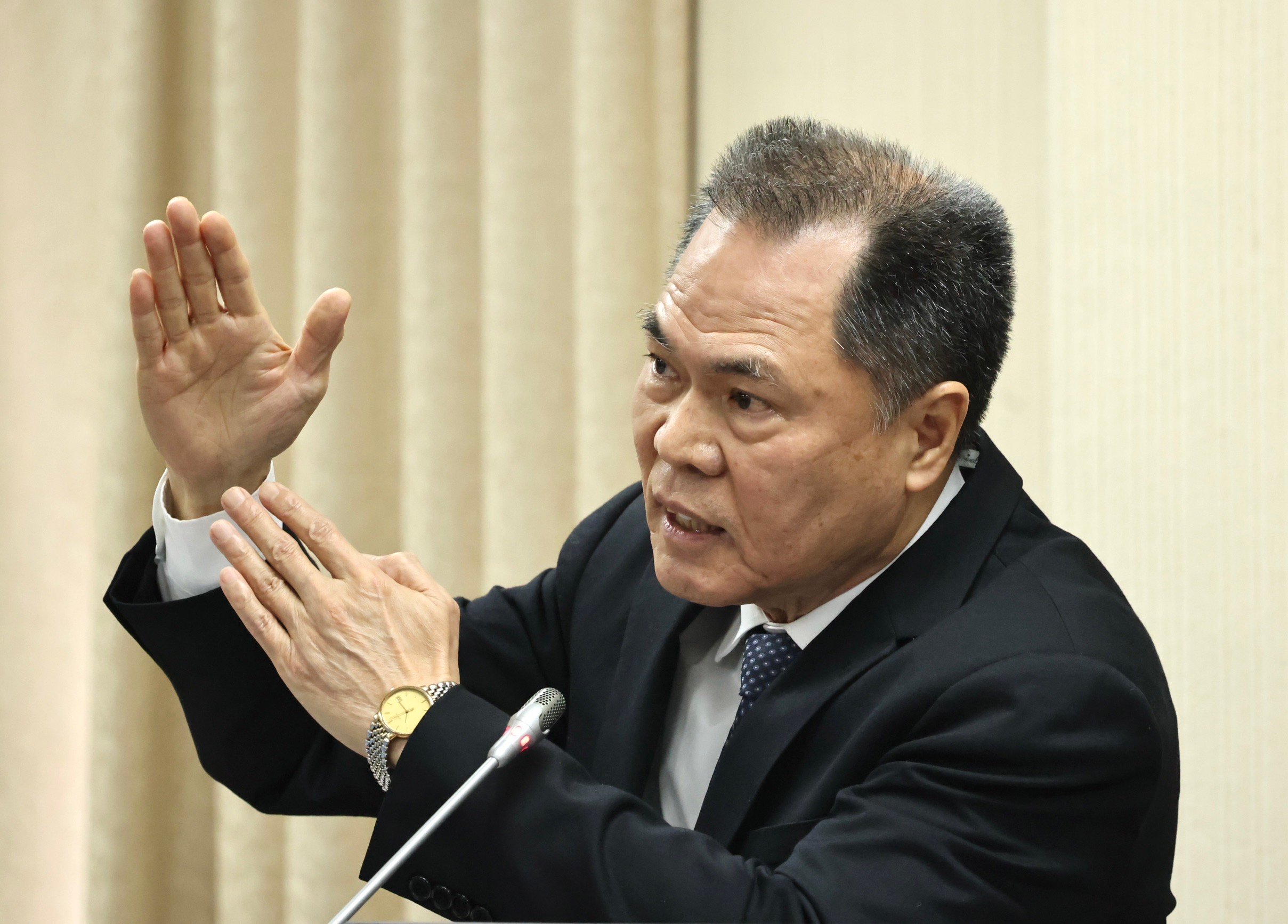中國漁船東碇島翻覆,海巡署長周美伍證實,目前確定2人不幸罹難。林啟弘攝
