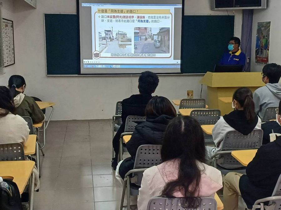 南投鄉親3月起報考機車駕訓班 學費最高補助1800元