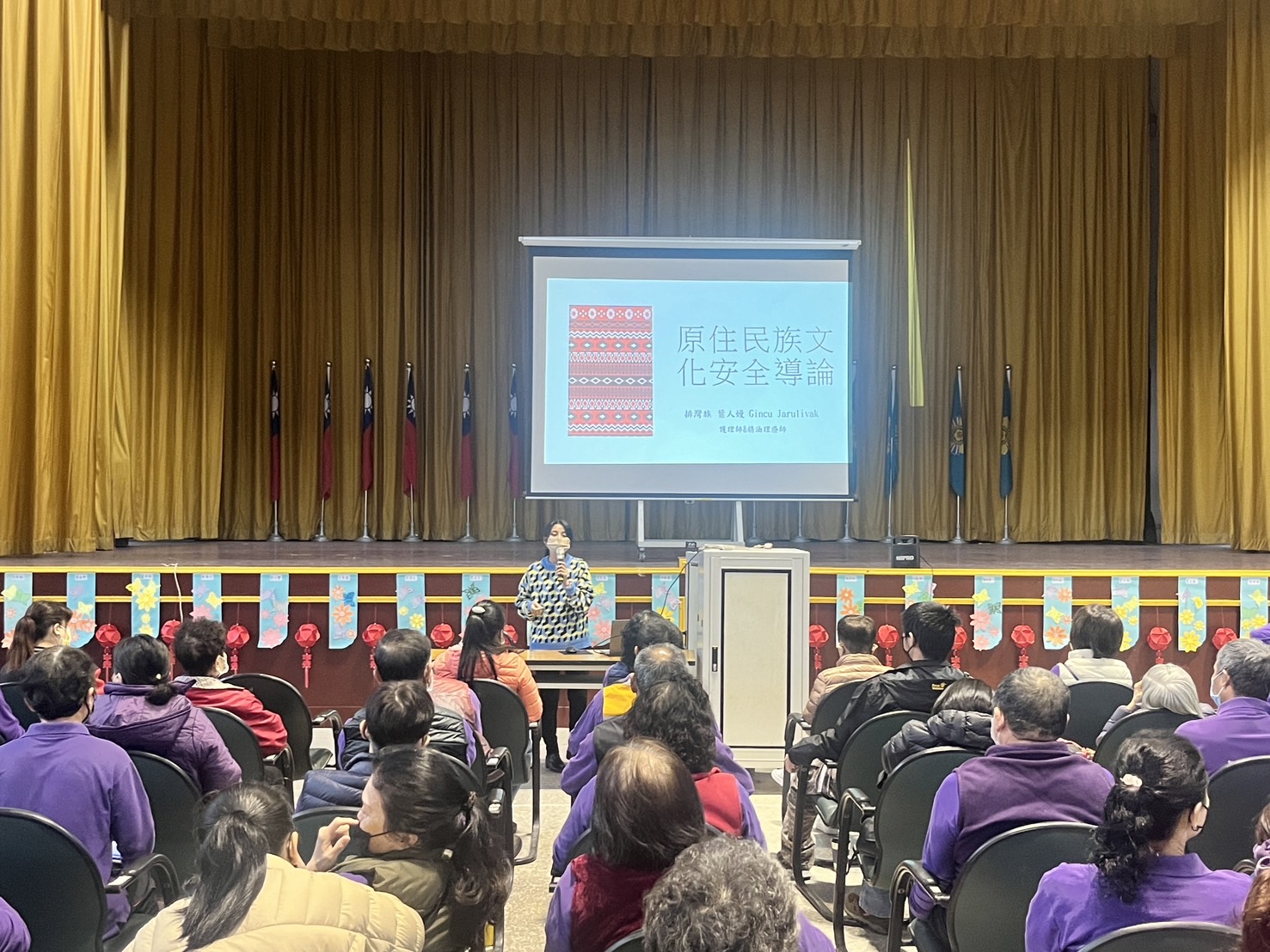 ▲彰化榮家舉辦長照繼續教育活動，強化照顧服務員的專業知識與技能，提升他們的照護能力。（記者張溎壕攝）