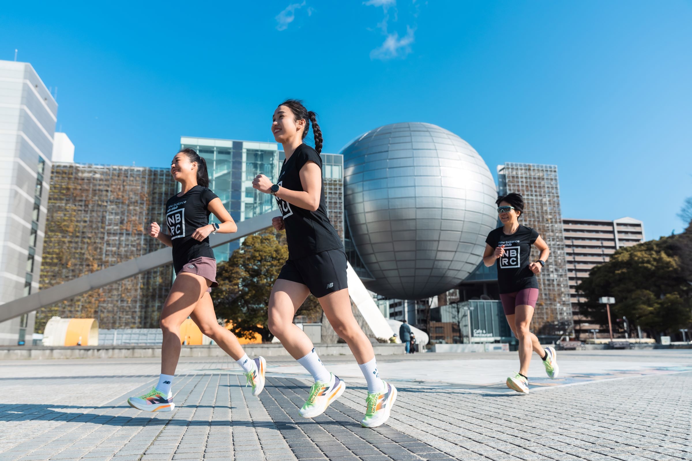 NBRC團員皆穿上 FuelCell SC Elite v4 在名古屋無懼奔馳。圖片來源:New Balance
