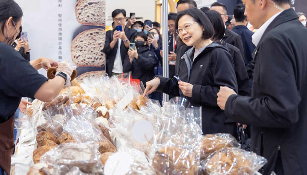 ▲主辦單位台北市糕餅商業同業公會與展昭國際企業公司以「烘出台灣味．焙香全世界」為題舉辦。（總統府提供）