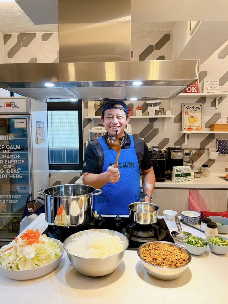 水月休閒藍魚寮 /陳彥呈示範料理(旬魚米粉湯)