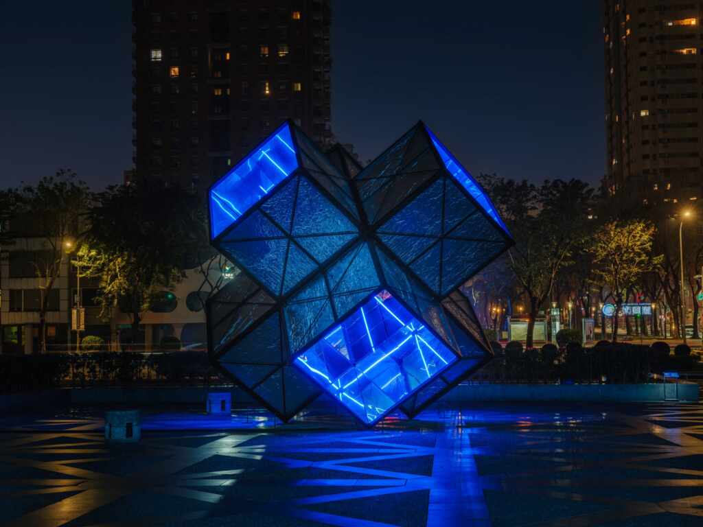 ▲文化部指導、國立臺灣美術館主辦的第五屆「臺灣國際光影藝術節」，3月16日起至4月28日在國立臺灣美術館盛大展開。（文化部提供）