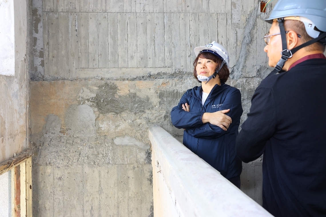 嘉義市長黃敏惠率隊視察舊市公所工程進度 期許樹立歷史建築活化典範