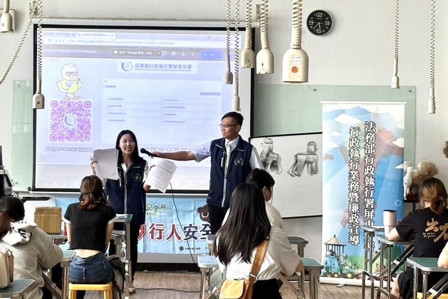 誠信宣導挺進校園 屏東分署攜手監理站前進大仁科大 228 誠信宣導挺進校園 屏東分署攜手監理站前進大仁科大 227